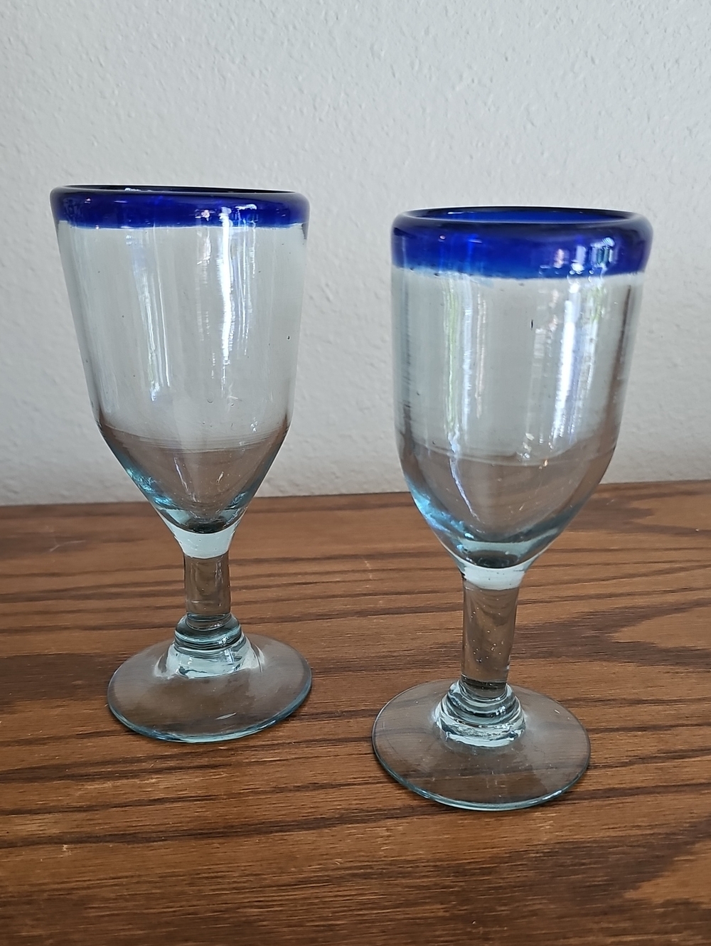 Handblown Glass, Made In Mexico, Blue Rim  Wine Goblets Tote 10
